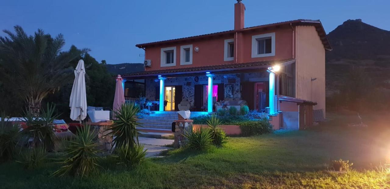 Orange Ville Villamassargia Exterior foto
